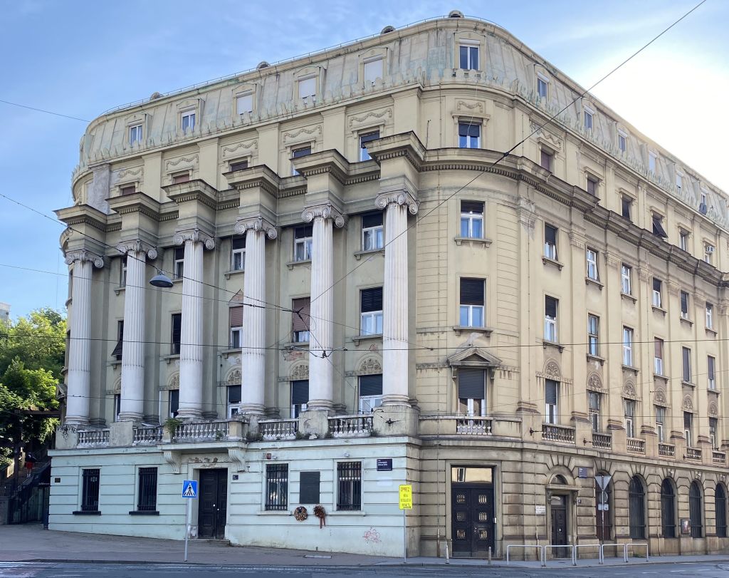 Palača Slavenske banke